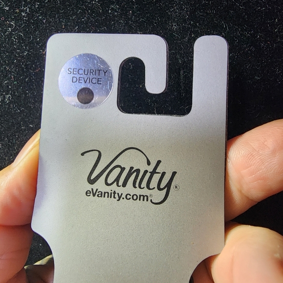 NWT Gothic, Fantasy Black Heart Necklace - Picture 3 of 6